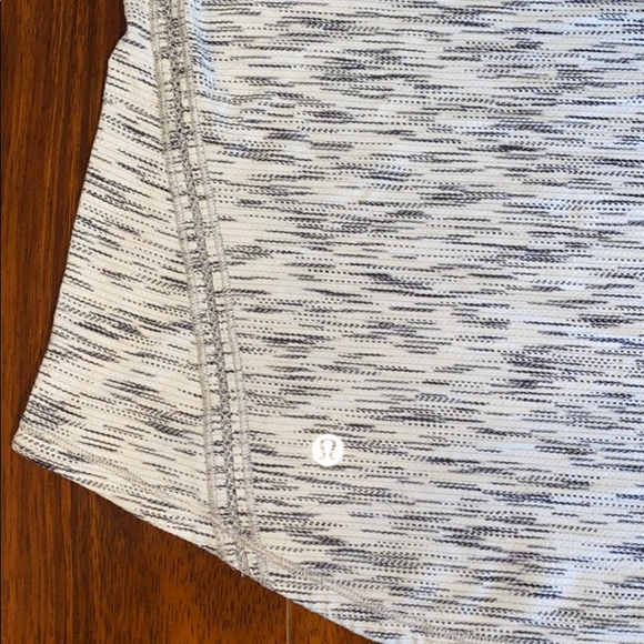 Lululemon Workout Top - Picture 4 of 6